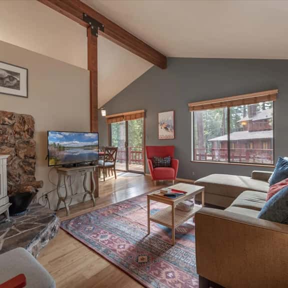 Central, Pet-Friendly Cabin w Fenced-In Yard - Image 1