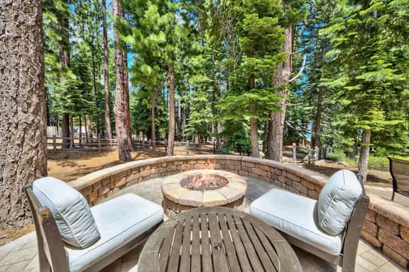 Central family cabin private hot-tub & fire-pit - Image 5