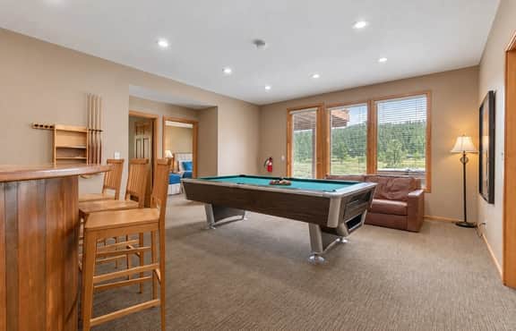 Northstar Golf Course Retreat | Two King Suites, Private Hot Tub & Free Shuttle - Image 5