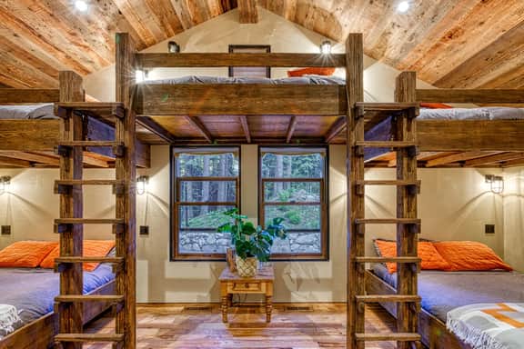 Truckee River House | Sleeps 10+ | Minutes to Palisades Tahoe - Image 5