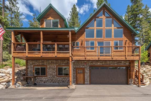 A Spacious Donner Lake Retreat Made for Time Together - Image 2
