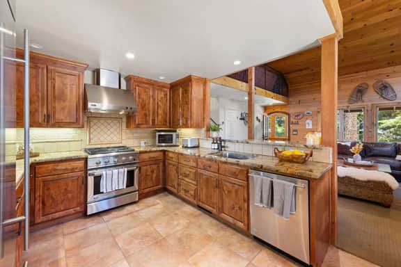 Trailside Tahoe Cabin Near Kings Beach | Sleeps 10 | 2 Cal King Bedrooms - Image 3