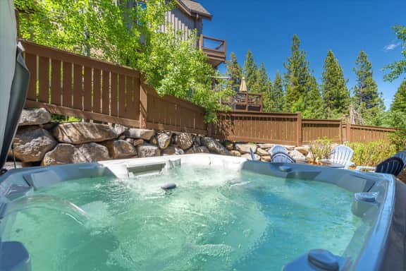 Luxury Northstar Retreat | Walk to Village & Lifts - Image 2