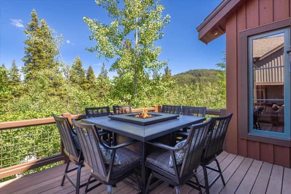 Luxury Northstar Retreat | Walk to Village & Lifts - Image 3