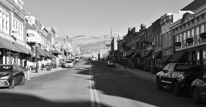 Blog - Small Business Saturday in Truckee 2026: Shop Local Downtown & Cozy Cabin Stays