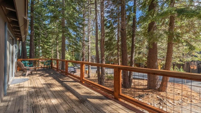 Sierragetaways Airbnb Donner Memorial State Park and Emigrant Trail Museum